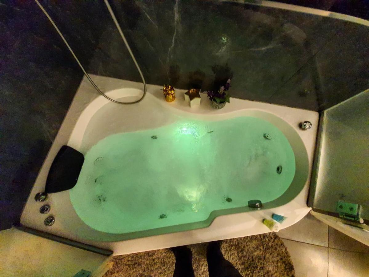 אילבן Eleven Spa Suites Иерусалим Экстерьер фото